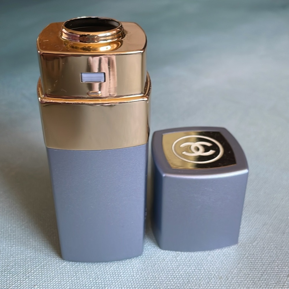 Authentic Vintage Chanel No. 19 Empty Refillable Case for Eau De Toilette 1.7 oz